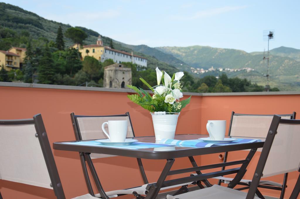 Borgomaro Il Cuore Del Borgo - Holiday Home מראה חיצוני תמונה